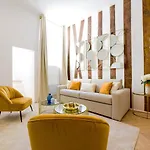 Luxury In - Musée Du Louvre